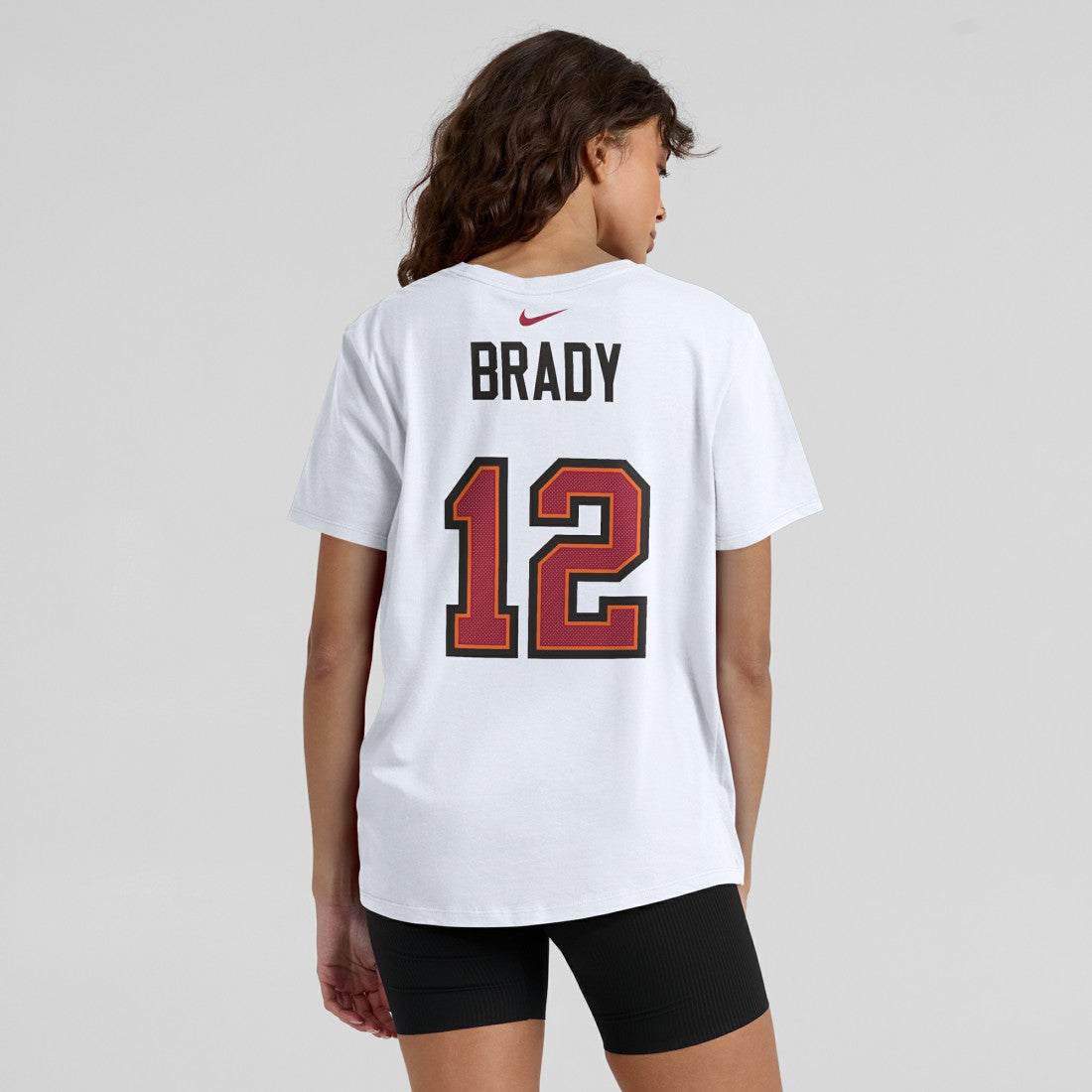Tom Brady Tampa Bay Buccaneers Women's Name & Number T-Shirt - White | Nike online