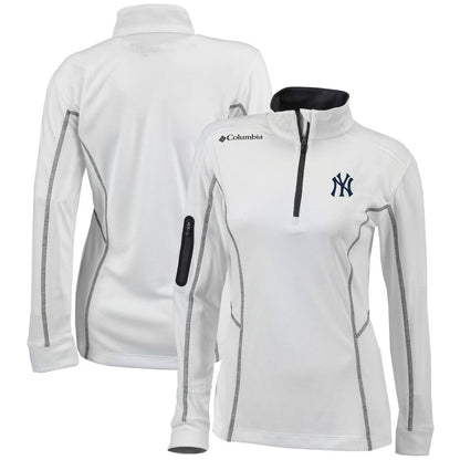 New York Yankees Women's Omni-Wick Shotgun Quarter-Zip Pullover Top - White | Columbia