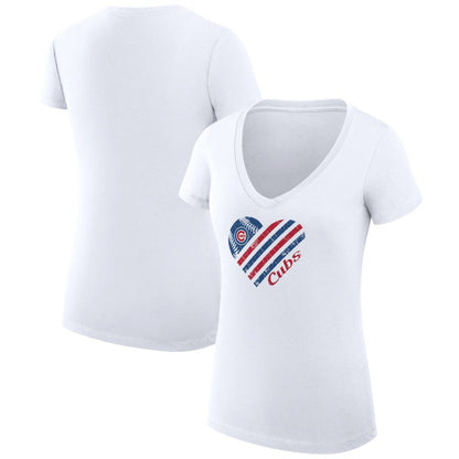 Chicago Cubs G-III 4Her by Carl Banks Women's Super-Slim Fit Lightweight Heart V-Neck T-Shirt - White