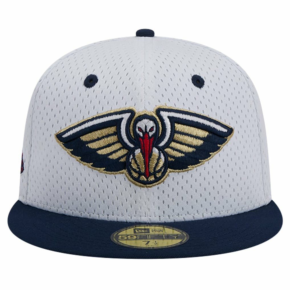 New Orleans Pelicans Throwback 2Tone 59FIFTY Fitted Hat - White/Navy | New Era sale