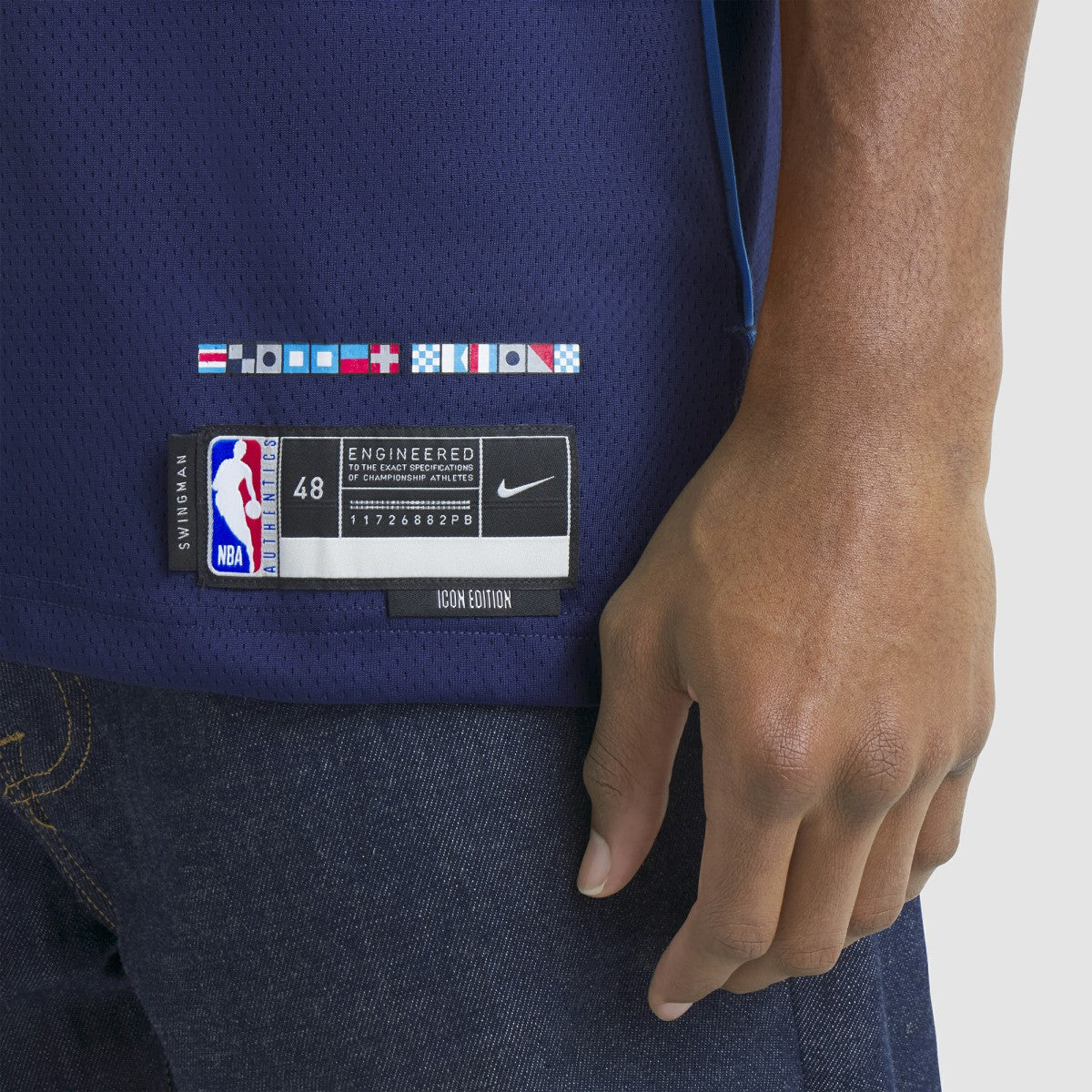 Kawhi Leonard LA Clippers Unisex 2024/25 Swingman Jersey - Navy - Icon Edition | Nike shop