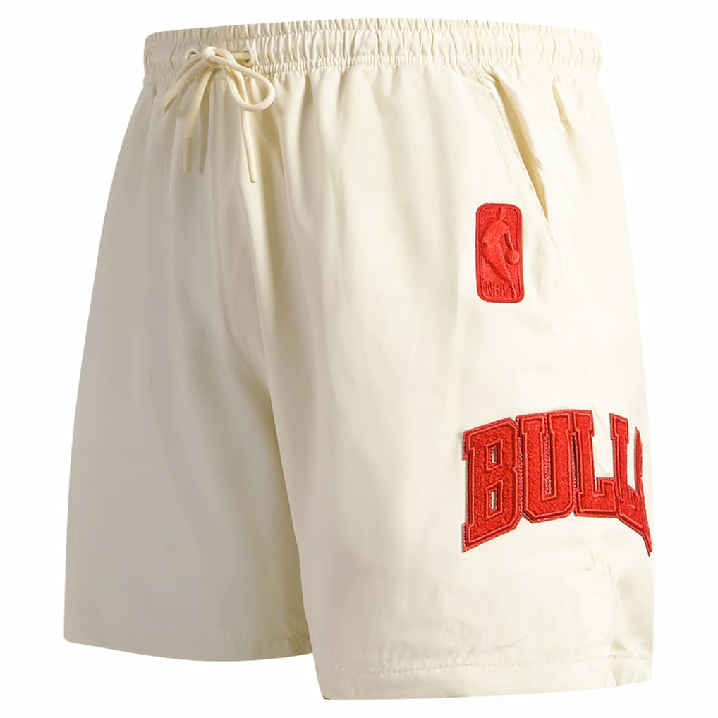 Chicago Bulls Pro Standard Triple Tonal Woven Shorts - Cream online