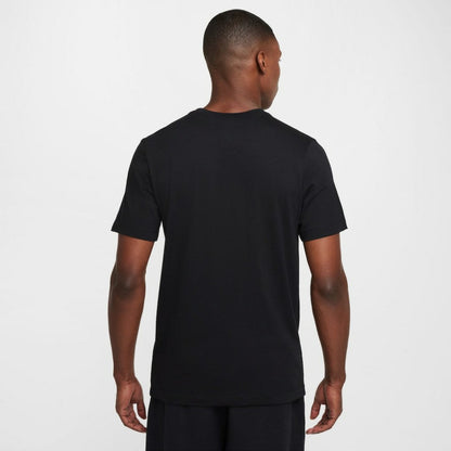 Chelsea Crest T-Shirt - Black | Nike shop