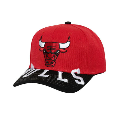 Chicago Bulls Underarch Two-Tone Pro Crown Snapback Hat - Red/Black | Mitchell & Ness for sale