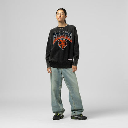 Chicago Bears Women's Delineate Mineral Wash Crewneck Sweatshirt - Black sale