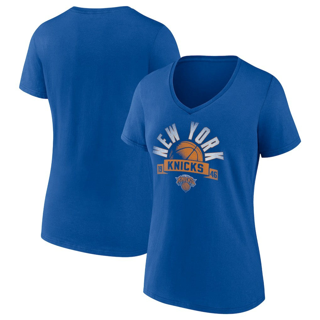 New York Knicks Women's '90s Graphic V-Neck T-Shirt - Blue online