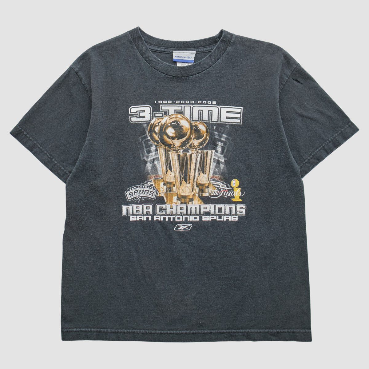 San Antonio Spurs Reebok 2005 T-Shirt - Gray Vintage | Vintage online