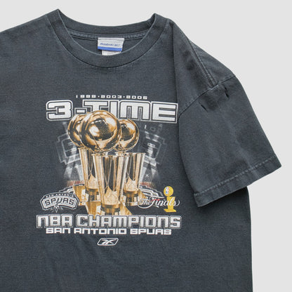 San Antonio Spurs Reebok 2005 T-Shirt - Gray Vintage | Vintage online