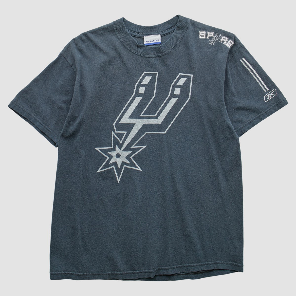 San Antonio Spurs Reebok 2000s T-Shirt - Blue Vintage | Vintage shop