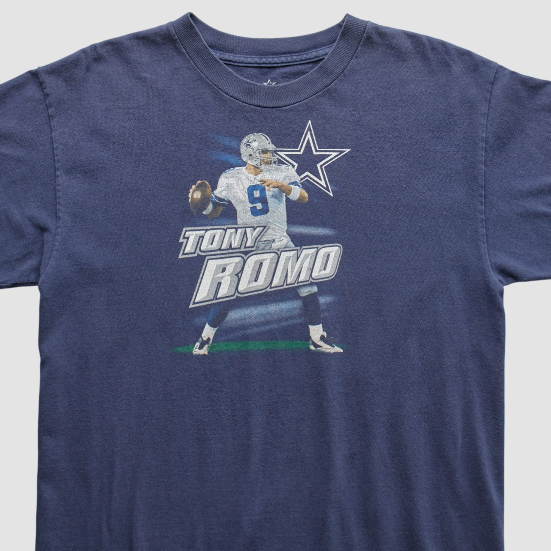 Dallas Cowboys 2000s T-Shirt - Navy Vintage on sale