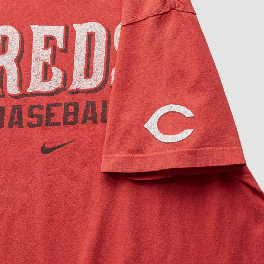 Cincinnati Reds 2000s T-Shirt - Red Vintage | Nike
