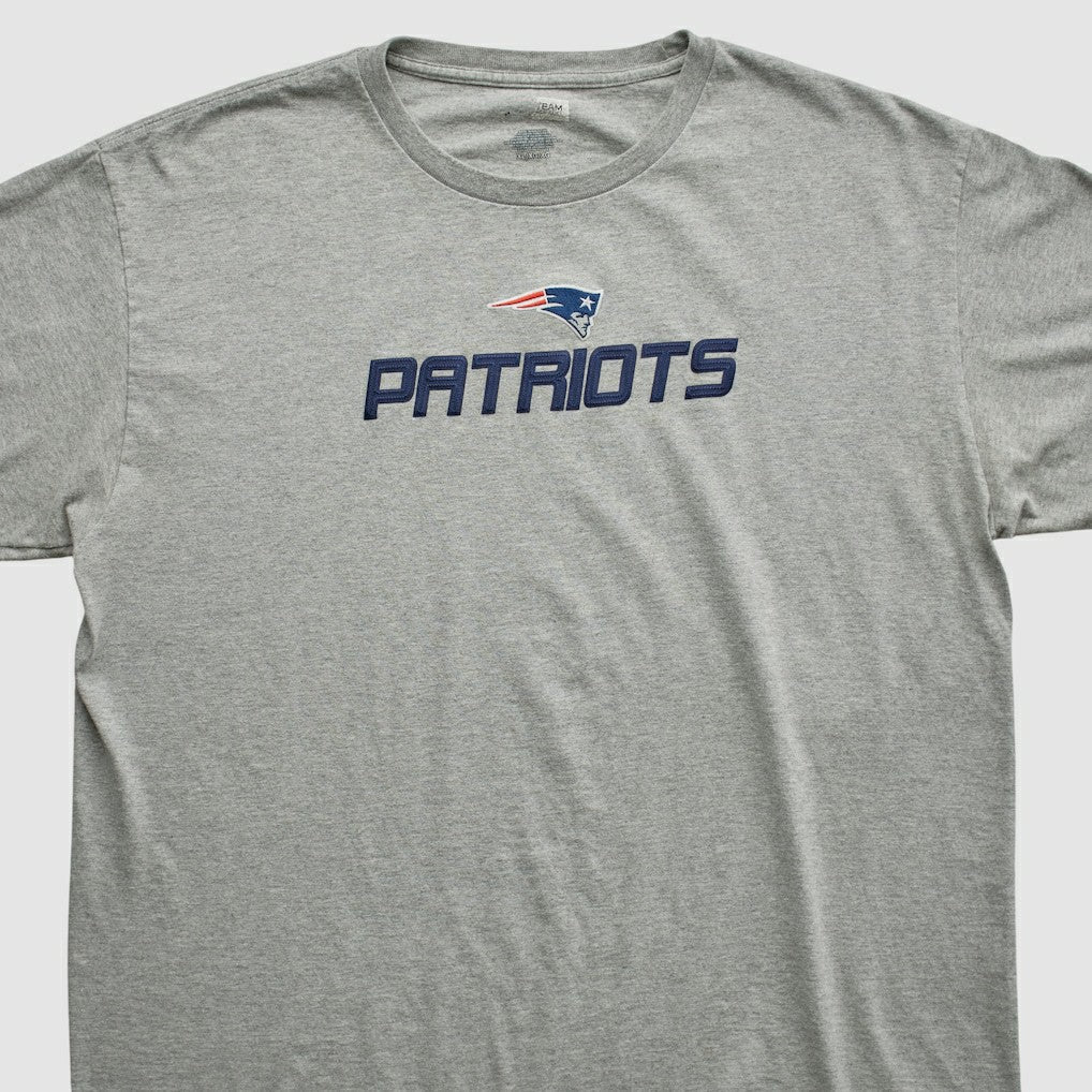 New England Patriots Team Edition Apparel 2000s T-shirt - Heather Gray Vintage for sale