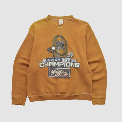 New York Yankees 2000 Pullover Sweatshirt - Clay Vintage