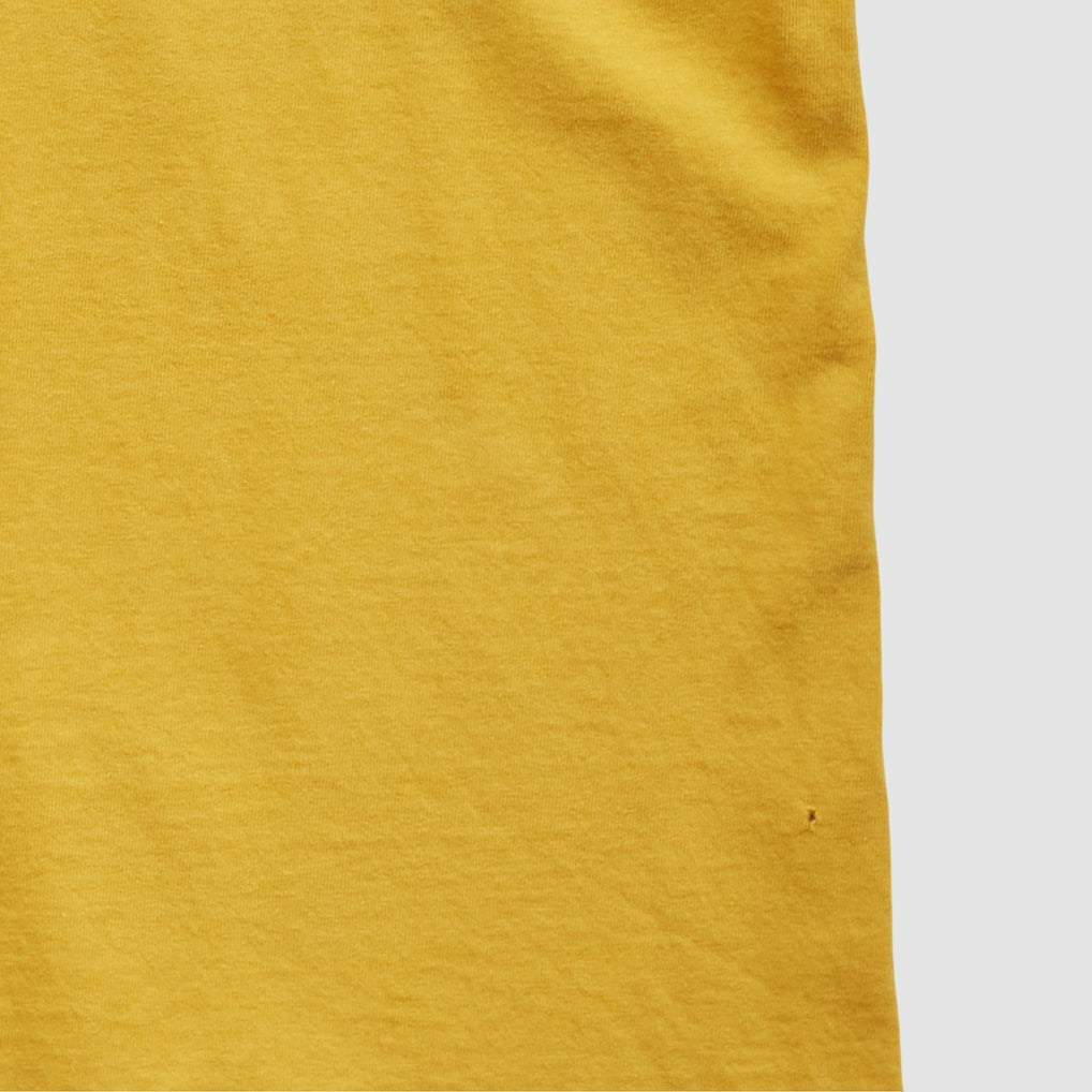Indiana Pacers NBA 2000s T-shirt - Yellow Vintage | Vintage sale