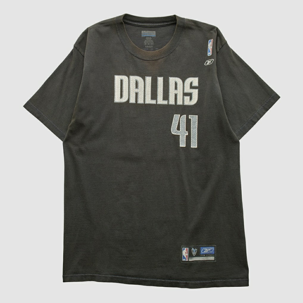 Dallas Mavericks Reebok 2000s T-shirt sale - Black Vintage | Vintage for sale
