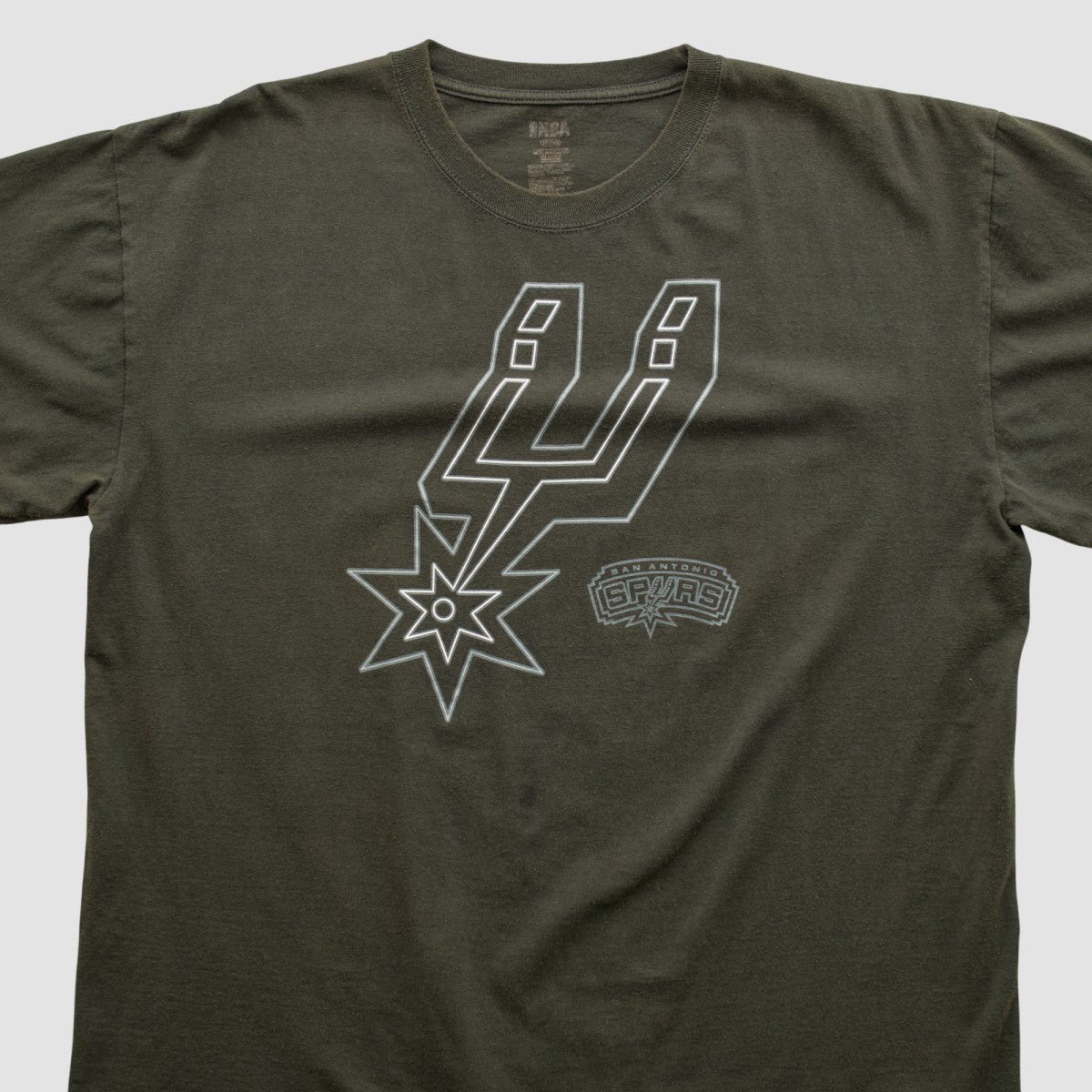 San Antonio Spurs NBA 2000s T-shirt - Black Vintage | Vintage online