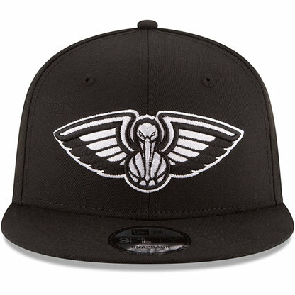 New Orleans Pelicans Black & White Logo 9FIFTY Adjustable Snapback Hat - Black | New Era for sale