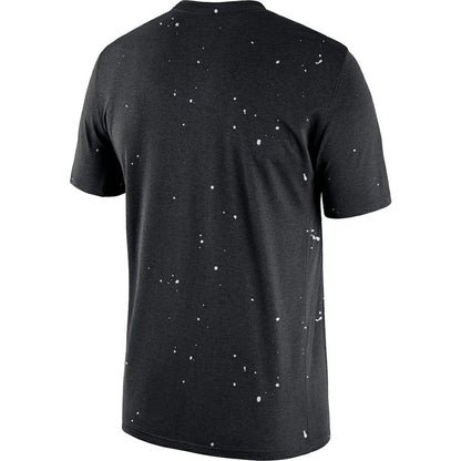 Brooklyn Nets Courtside Splatter T-Shirt - Black | Nike sale