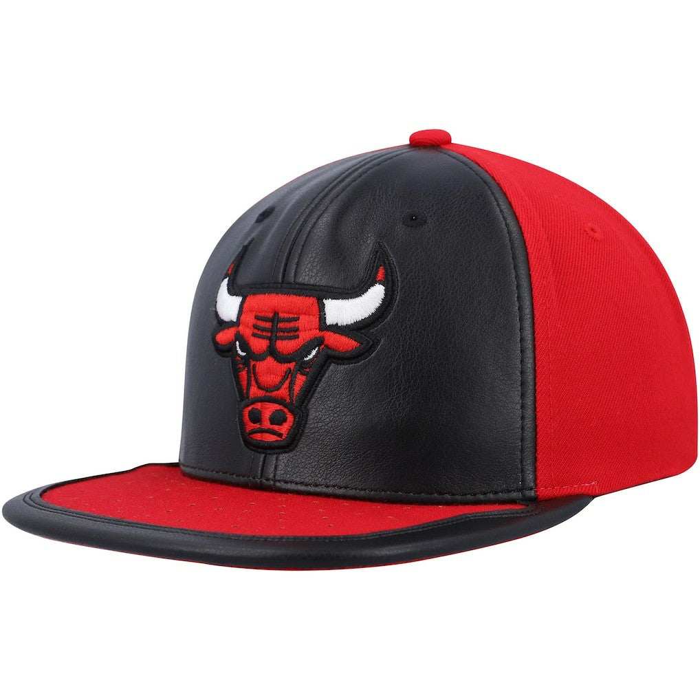Chicago Bulls Day One Snapback Hat - Black/Red | Mitchell & Ness on sale
