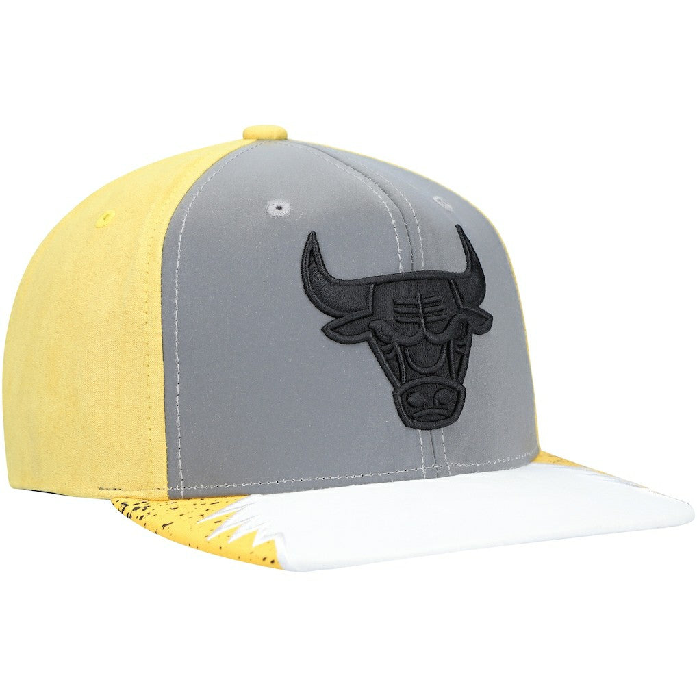 Chicago Bulls Day 5 Snapback Hat - Gray/Yellow | Mitchell & Ness online