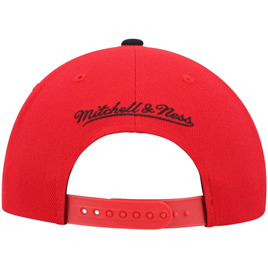 Chicago Bulls Hardwood Classics Team Two-Tone 2.0 Snapback Hat - Red/Black | Mitchell & Ness sale